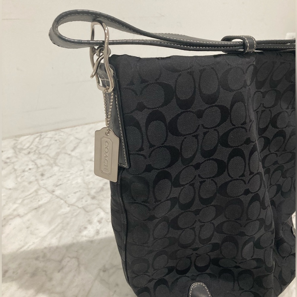 Coach Black signature canvas bucket bag purse - Picture 9 of 12